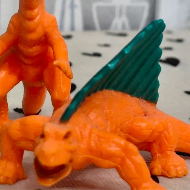 Dimetrodon #156, Monster in My Pocket: Series 6: Dinosaurs, Neon Orange