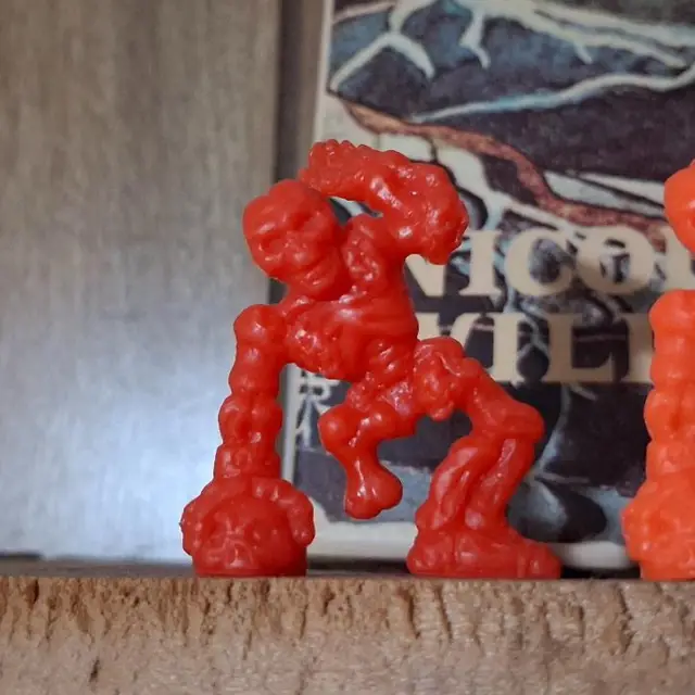 Skeleton #47, Monster in My Pocket: Series 1, Red
