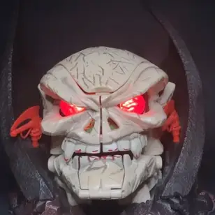 Mighty Max Assaults Skull Master Mega Head, Mighty Max: Large-size playsets