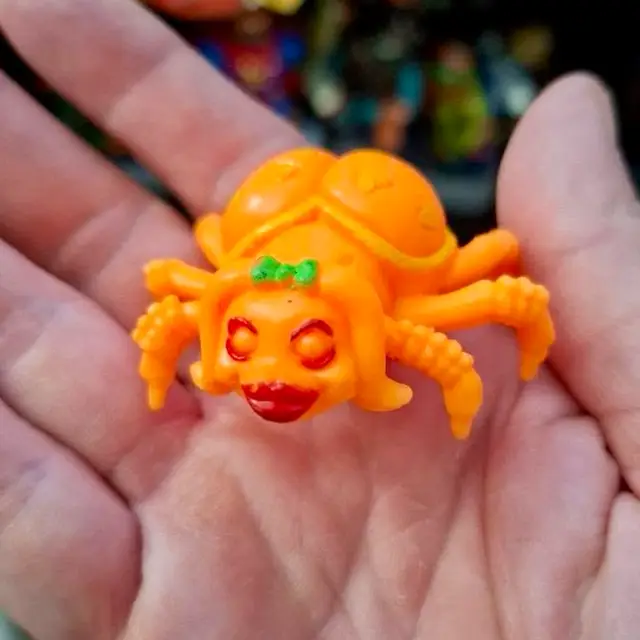 Lady Bug #141, Monster in My Pocket: Series 5: Super Creepies, Neon Orange With Yellow