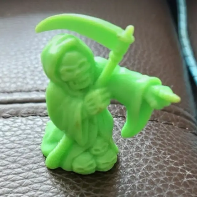 Spectre #67, Monster in My Pocket: Series 2, Neon Green